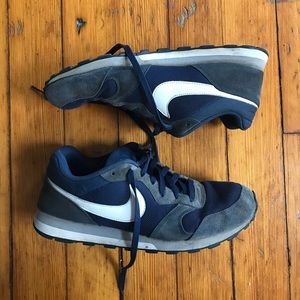 Men’s Vintage Nike Shoes